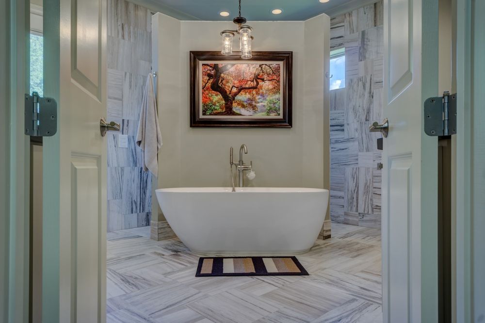 Takfärg för badrum är en viktig och nödvändig del av inredningen för att skapa en fräsch och hållbar yta i ditt badrum